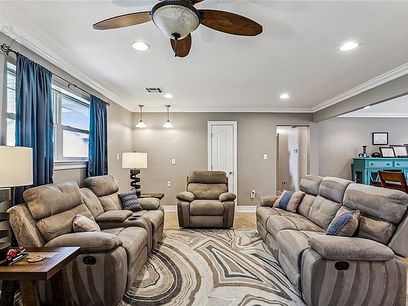 2nd image of 3308 Blanchard Dr