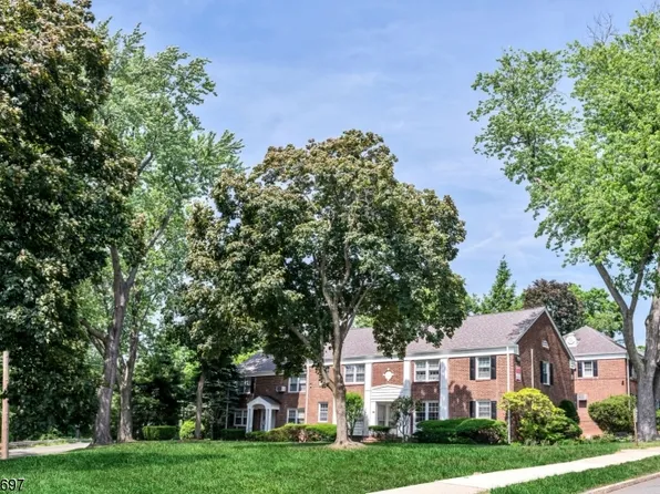 153 River, Elmwood Park Boro, NJ 07407
