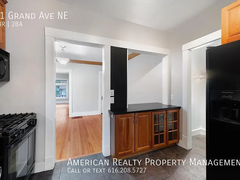 61 Grand Ave NE — Photo 6