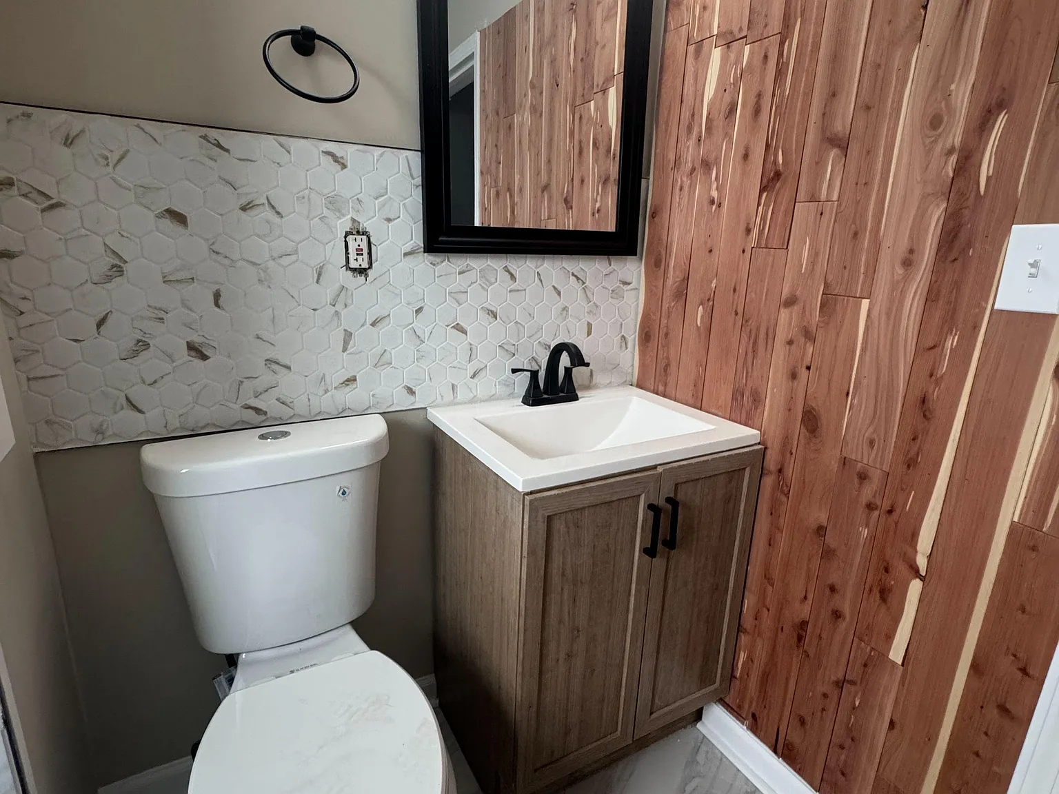 4 bed, 2.0 bath, 1674 sqft, $754 — Photo 3