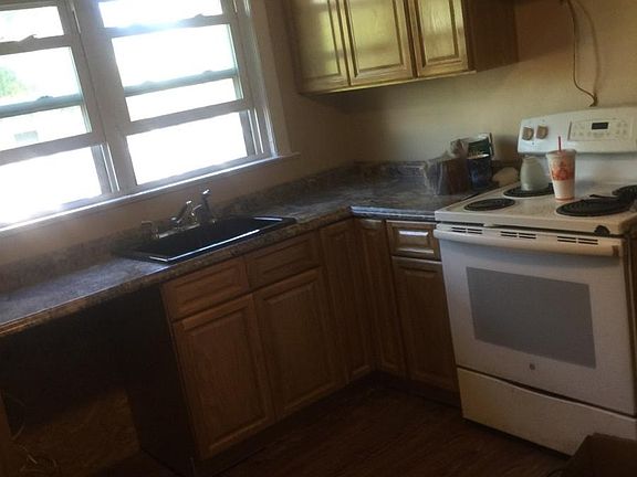 2nd image of 349 W Washington St