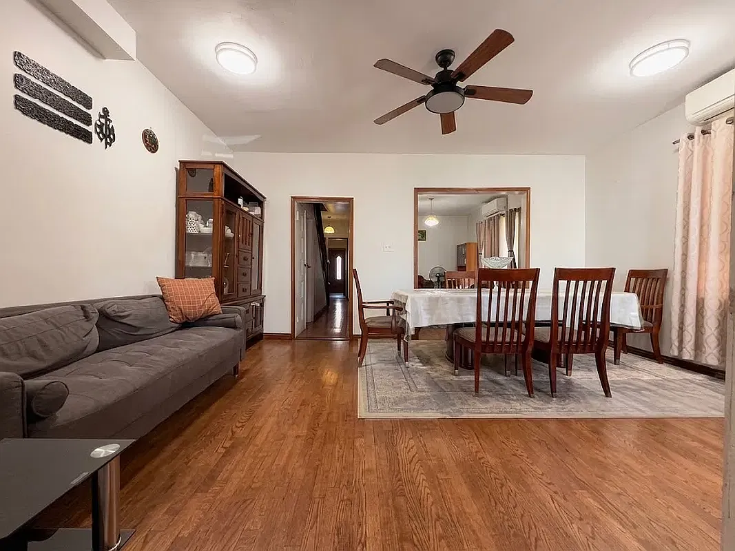 4 bed, 1600 sqft, $5,099 — Photo 1