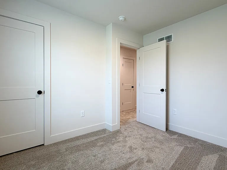 271 Locust St — Photo 22