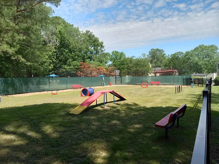 Stonewood Apartments — Photo 3