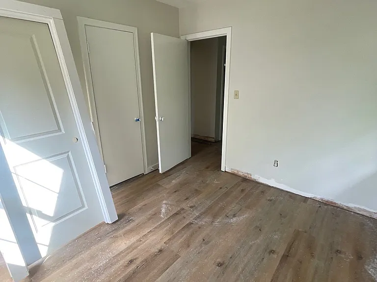 1032 Stuart St — Photo 7