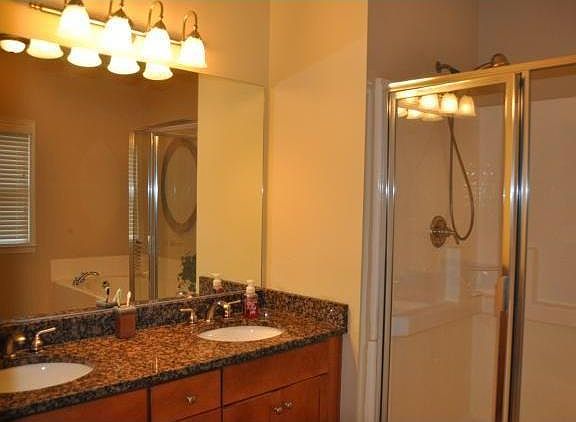 4th image of 716 Frasier Cir