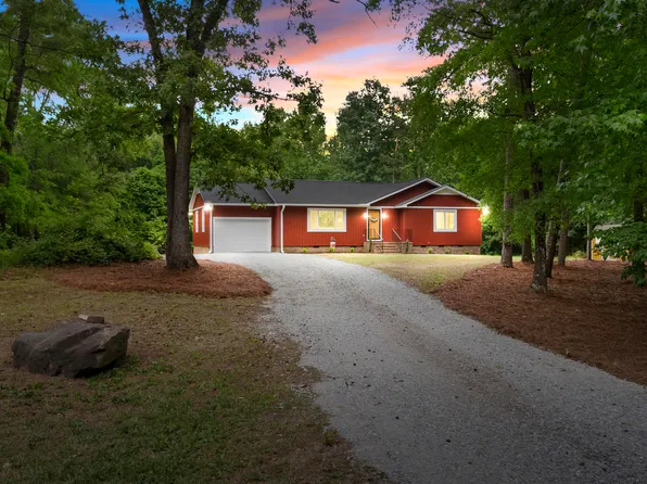 2168 Lakewood Falls Rd, Goldston, NC 27252