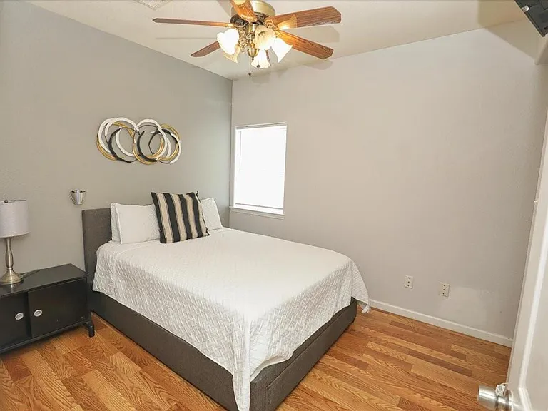 13121 Vickery St — Photo 23