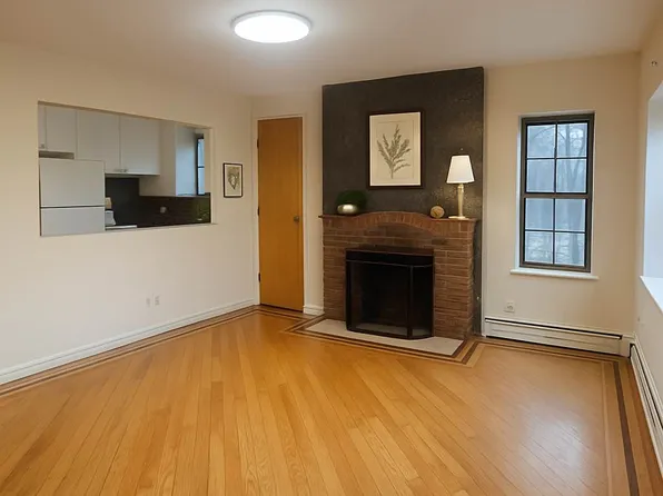 34 Greene Avenue image 1 of 11