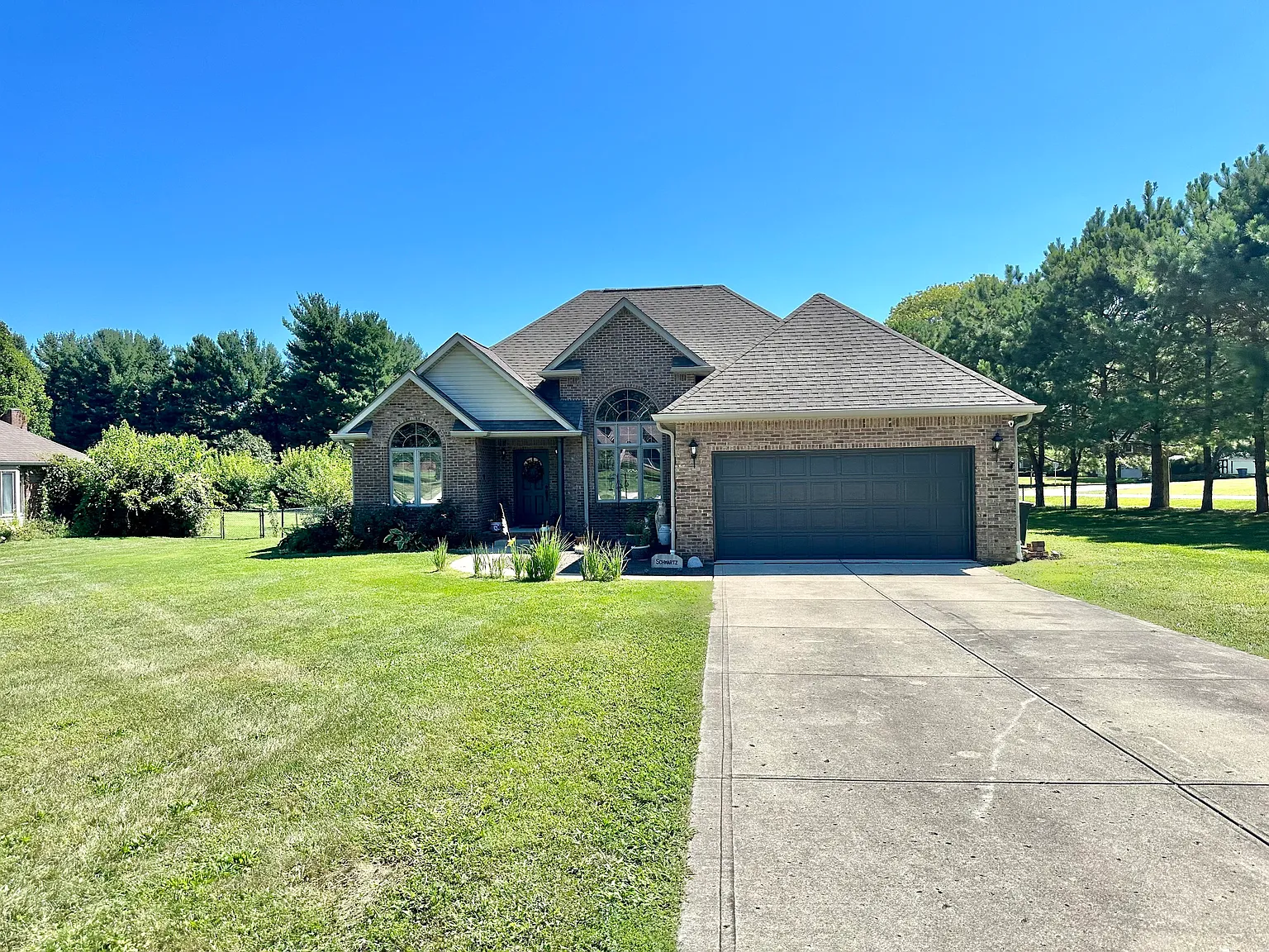 279 Whispering Pine Dr photo 1