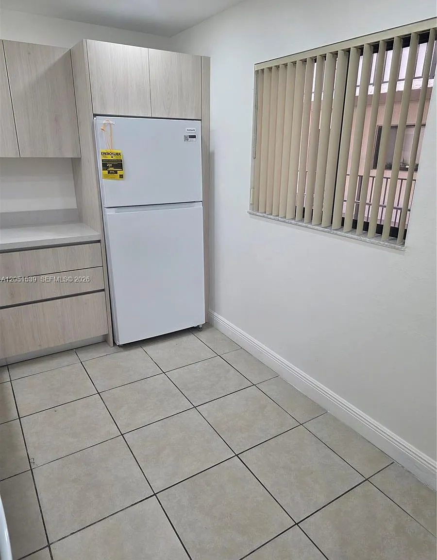 The Horizons Condo — Photo 2
