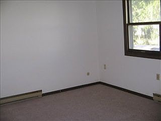 2nd image of 515 S Kerkhoff Ave