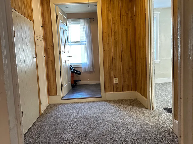 295 N Locust Point Rd — Photo 14