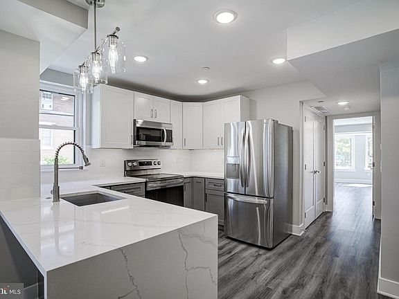 2nd image of 540 S 52nd St