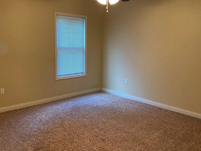 11975 Village Cir — Photo 12
