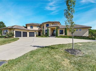 15515 Meadowbrook Ct, Raymore, MO 64083