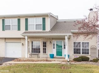 1400 Berta Dr, Crest Hill, IL 60403