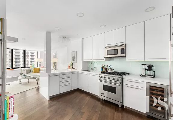 4th image of 155 W 70th St #9FG