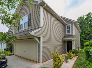 6018 Raisin Tree Ln, Charlotte, NC 28215