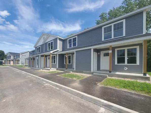 Cardinal Way Apartments, 16 Burma Rd #3, North Berwick, ME 03906