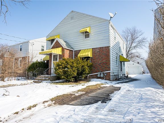5th image of 251 Springville Ave
