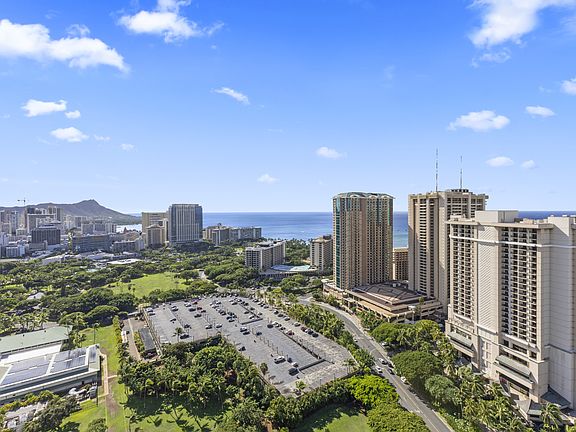 5th image of 1910 Ala Moana Blvd #1-37C