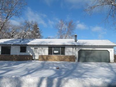 1900 Manor Dr, Burnsville, MN, 55337