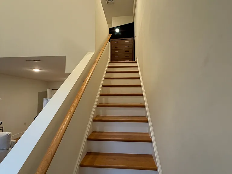 257 Washington St — Photo 8