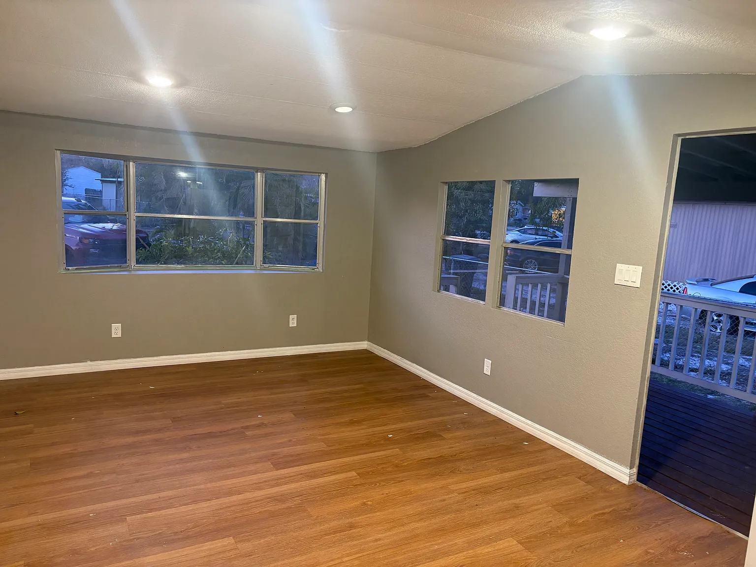 2 bed, 672 sqft, $1,200 — Photo 3