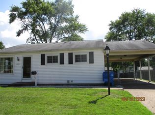 2420 Hawthorne Manor Dr, Florissant, MO