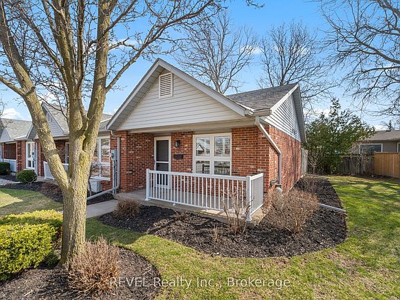 3rd image of 226 Vansickle Rd #10