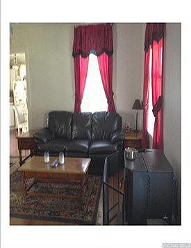 2nd image of 9 Pooles Hill Rd