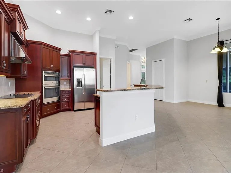 11128 Sierra Palm Ct — Photo 13