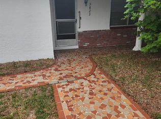 5823 Elm St, New Pt Richey, FL 34652