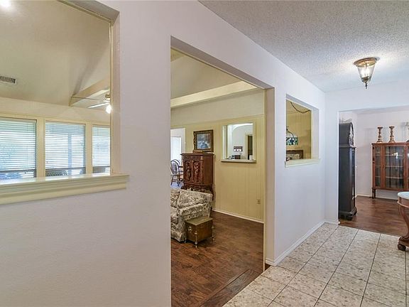 4th image of 4700 Trowbridge Dr