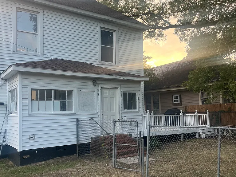 149 Walnut St — Photo 11