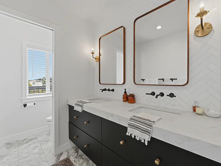 3844 Baker St — Photo 20