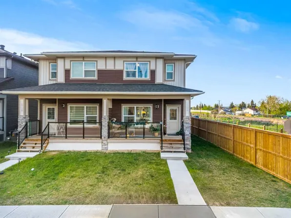 262 S Midgrove Mews SW, Airdrie, AB T4B 5K7
