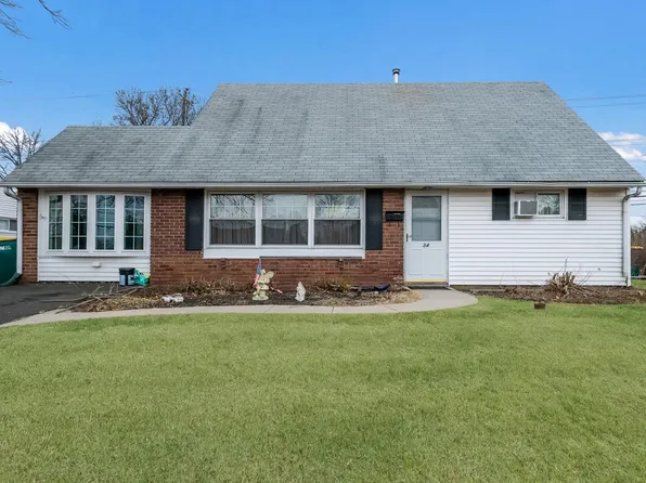 34 Jasmine Rd, Levittown, PA 19056