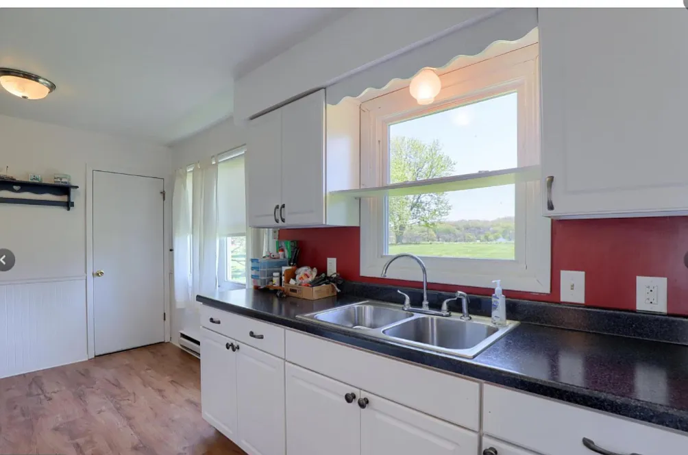 3 bed, 1640 sqft, $1,975 — Photo 4