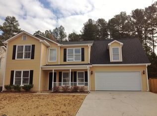 725 Heathgate Dr, Lawrenceville, GA 30044