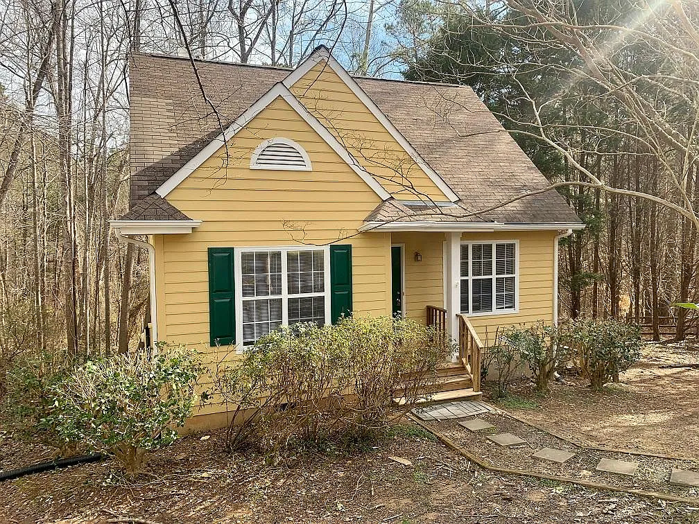 3 bed, $1,795 — Photo 1