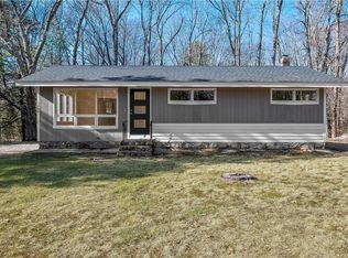 1295 Iron Mine Hill Rd, North Smithfield, RI 02896