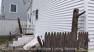 2nd image of 113 Mapleton Ave #R