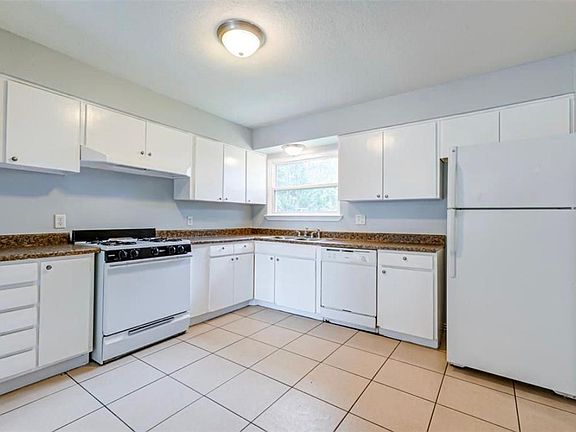 5th image of 7816 Standley St