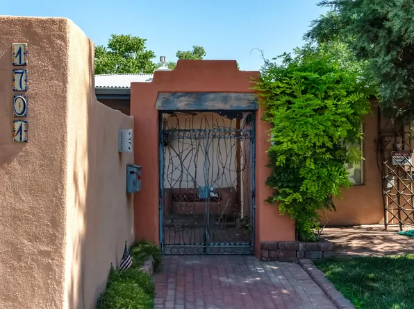 1701 Marble Ave NW, Albuquerque, NM 87104