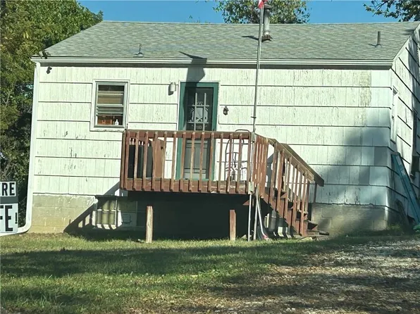11141 Leavenworth Rd, Kansas City, KS 66109