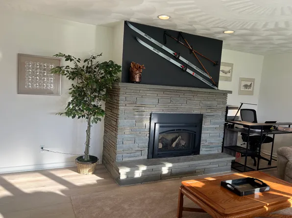 282 Windfall Rd, Utica, NY 13502