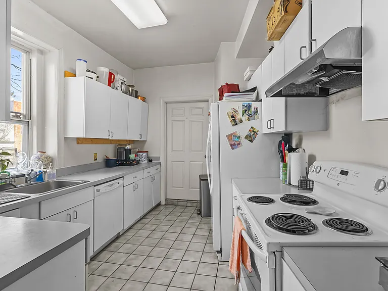 1956 Calvert St NW #3 — Photo 7