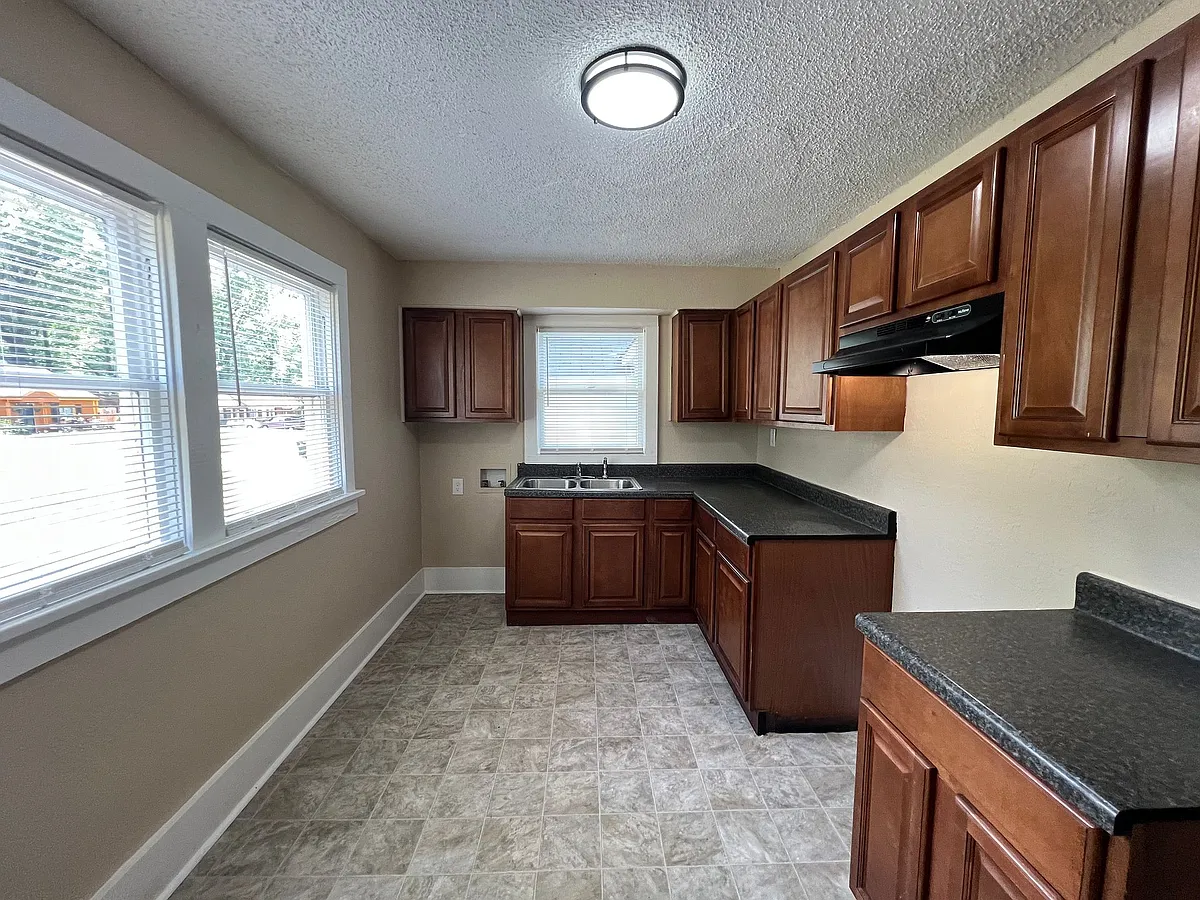 Building Photo - 1522 Alta Vista Ave